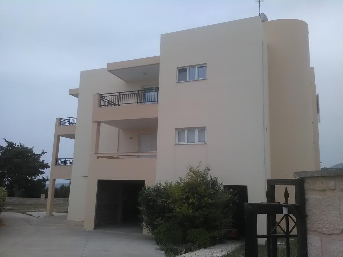 Bright Home In Rethymno Exterior photo